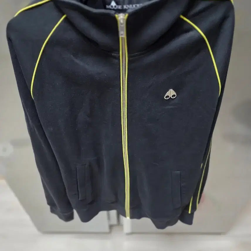 [BUNJANG] Moose Knuckles Men's Zip-Up Jersey (Size 105) / 무스너클 저지 팝니다 한국사이즈 105입니다 100~105 (1번도안입음 급처)