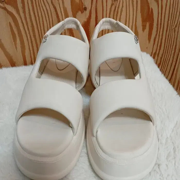 [BUNJANG] MISOFE Genuine Leather Platform Sandals Ivory 240 / 미소페 천연가죽 통굽 아이보리 샌들 240