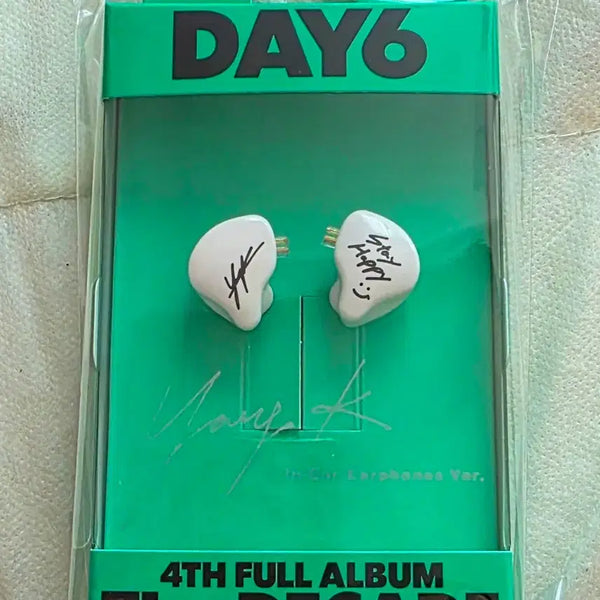 [BUNJANG] DAY6 The DECADE In-Ear Earphones (Sealed) / [미개봉 새상품] 개빠른배송!! 영케이 DAY6 The DECADE 인이어 이어폰