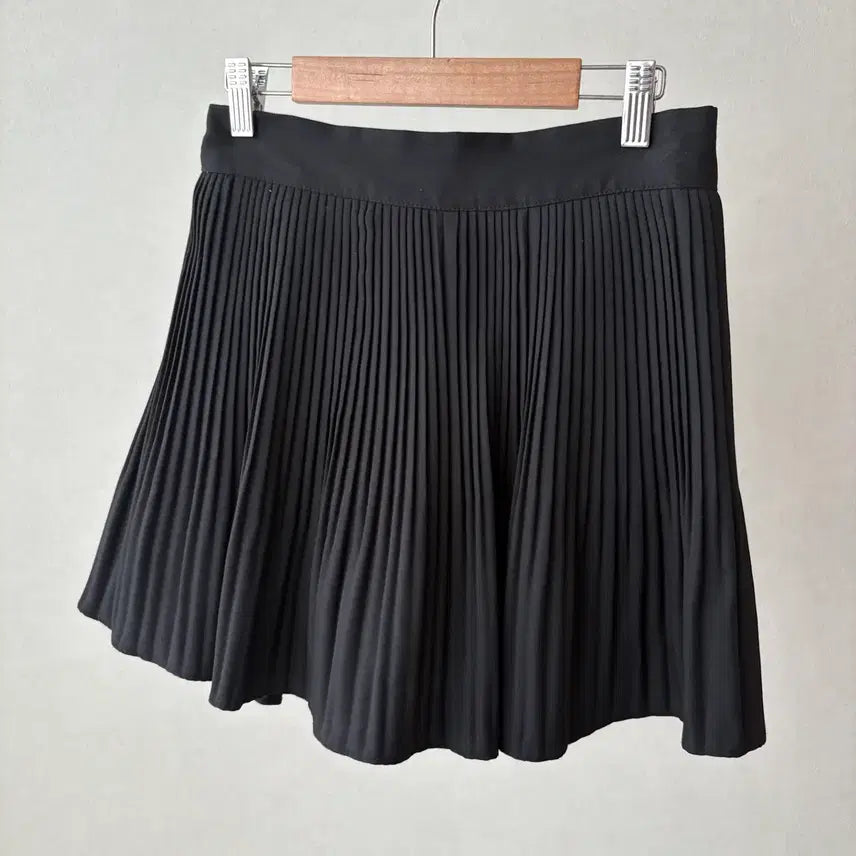 [BUNJANG] Black Pleated Mini Skirt / 블랙 플리츠 스커트
