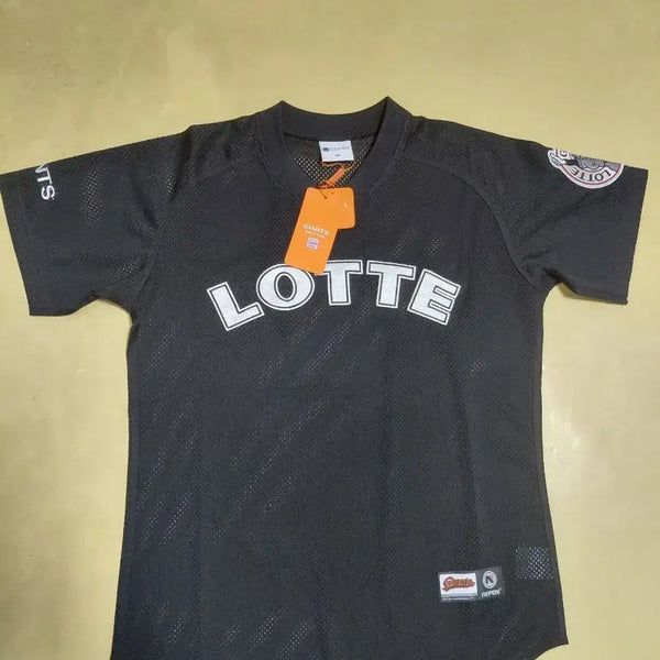 [BUNJANG] Lotte Giants Old Black Baseball Jersey Size 90 / 롯데자이언츠 올드 블랙 유니폼 90사이즈 새상품 팝니다