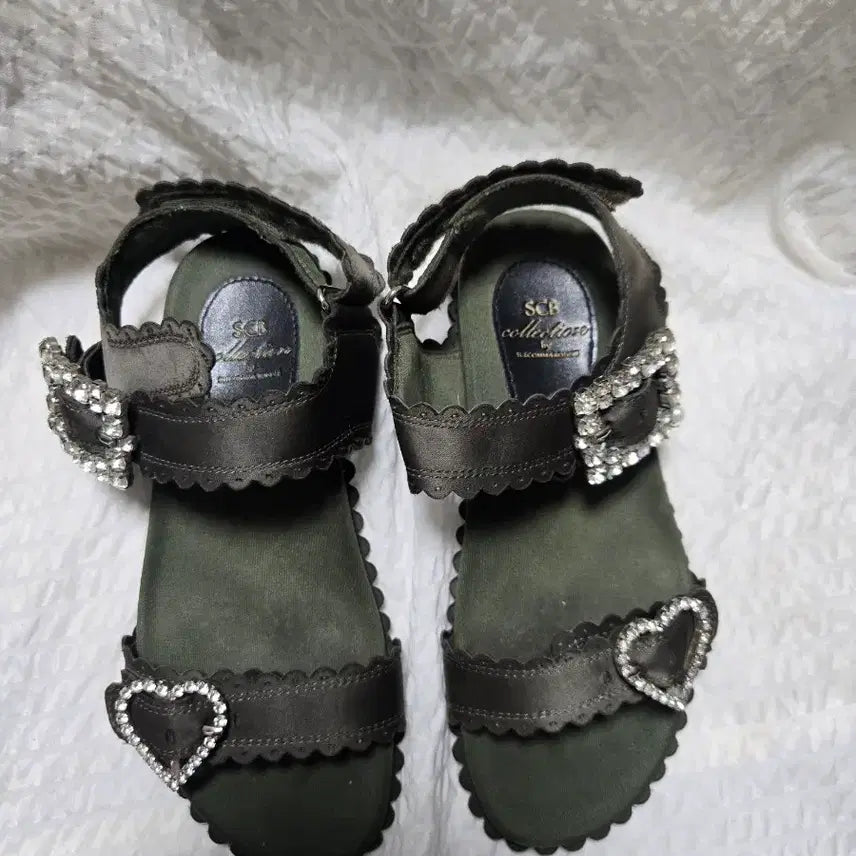 [BUNJANG] SUECOMMA BONNIE Tiara Sandals Khaki / 슈콤마보니 티아라 샌들 35