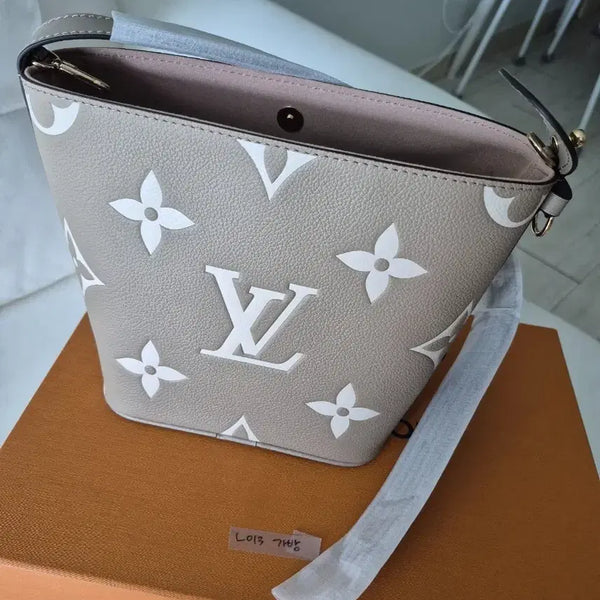 [BUNJANG] Louis Vuitton Bucket Bag Shoulder Bag / 버킷백