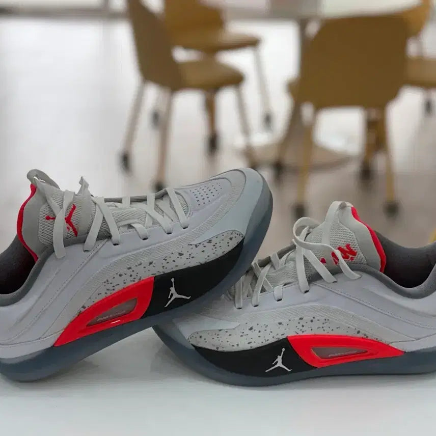 [BUNJANG] Nike Zion 4 PF Indoor Shoes (Size 255) / 나이키 자이언 4 PF 인도어화(255)