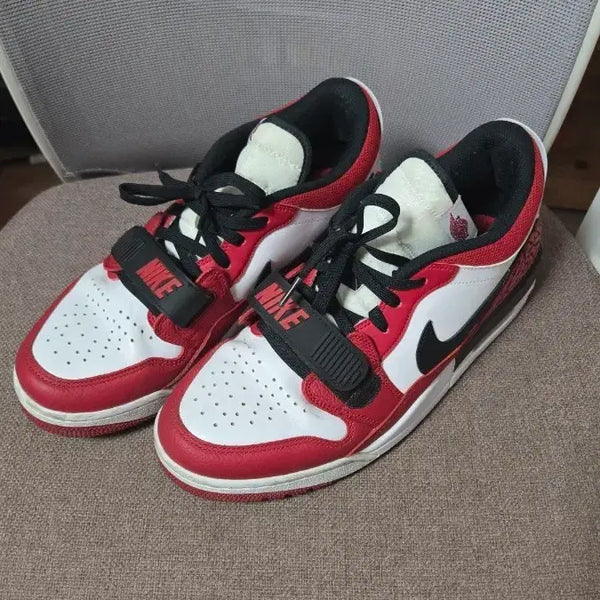 [BUNJANG] Nike Jordan Legacy 312 Low Chicago 2022 / 조던 레거시 312 로우 시카고 2022