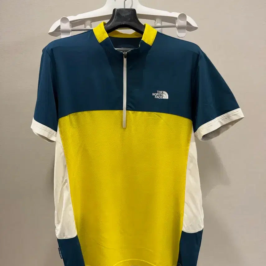 [BUNJANG] The North Face Half Zip T-Shirt / 노스페이스 반집업 반팔티셔츠 100사이즈