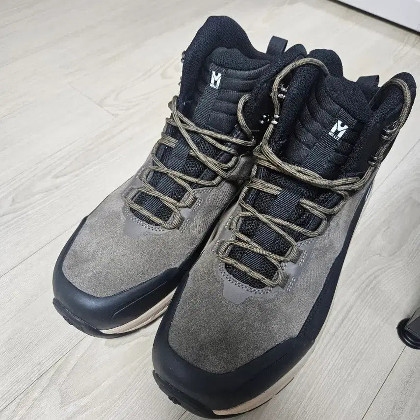 [BUNJANG] Millet Root Up GTX3 Hiking Boots 275 Brown / 새상품) 밀레 등산화 275 루트업 GTX3 브라운