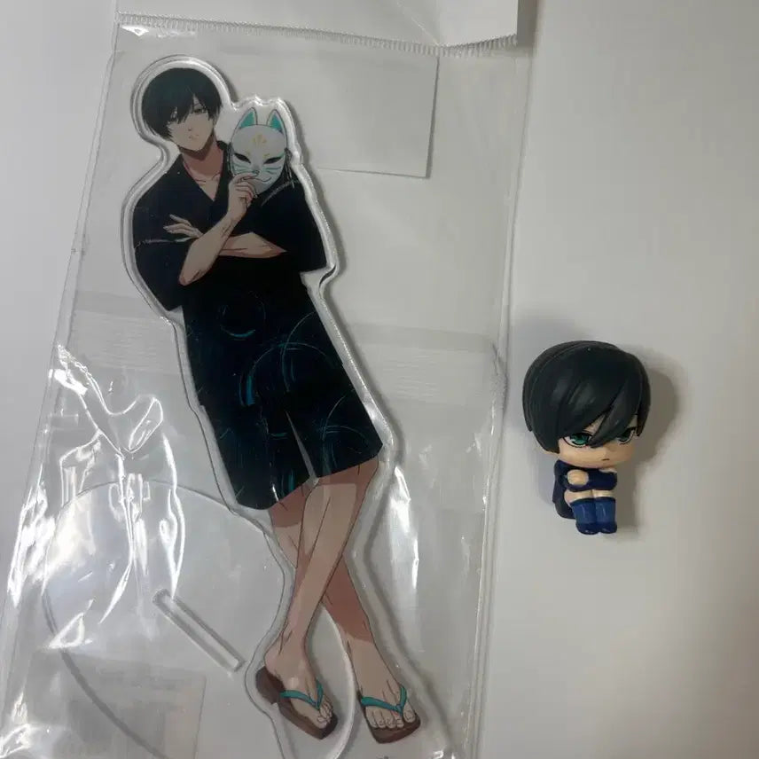 [BUNJANG] Blue Lock Rin Itoshi Acrylic Stand & Gacha Figure Bundle Set / (반택포 일괄) 블루록 이토시 린 아크릴 스탠드 가챠 피규어