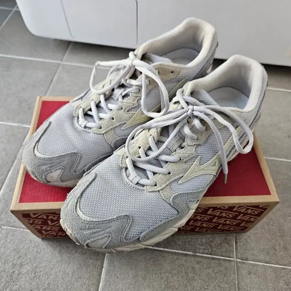 [BUNJANG] Mizuno Wave Rider Running Shoes / 미즈노 웨이브라이더