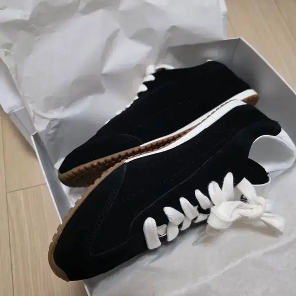 [BUNJANG] Alo Sunset Sneakers Black US 7.5 / 알로 선셋 스니커즈 블랙 240 7.5w