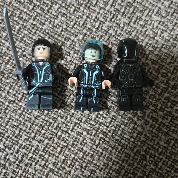 [BUNJANG] LEGO 21314 TRON Figure Set / 레고 21314 트론 피규어 세트