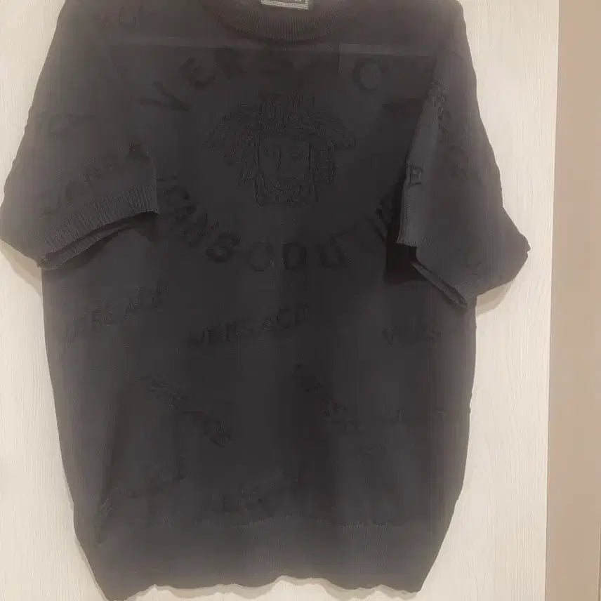 [BUNJANG] Versace Medusa Logo Pattern Knit Black / 베르사체 메두사 로고 패턴 니트 블랙