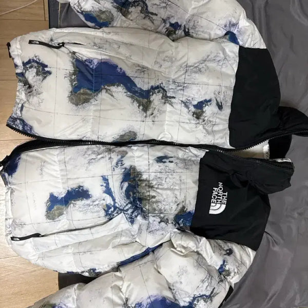 [BUNJANG] The North Face White Label Novelty Nupse Down Jacket Print White Sand / 노스페이스 화이트 라벨 노벨티 눕시 다운 자켓 프린트 화이트 샌드