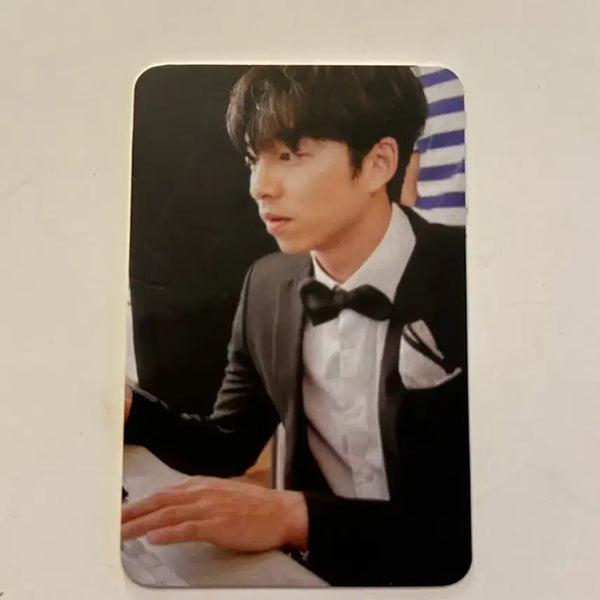 [BUNJANG] Gong Yoo Double-Sided Photocard / 공유 양면포카