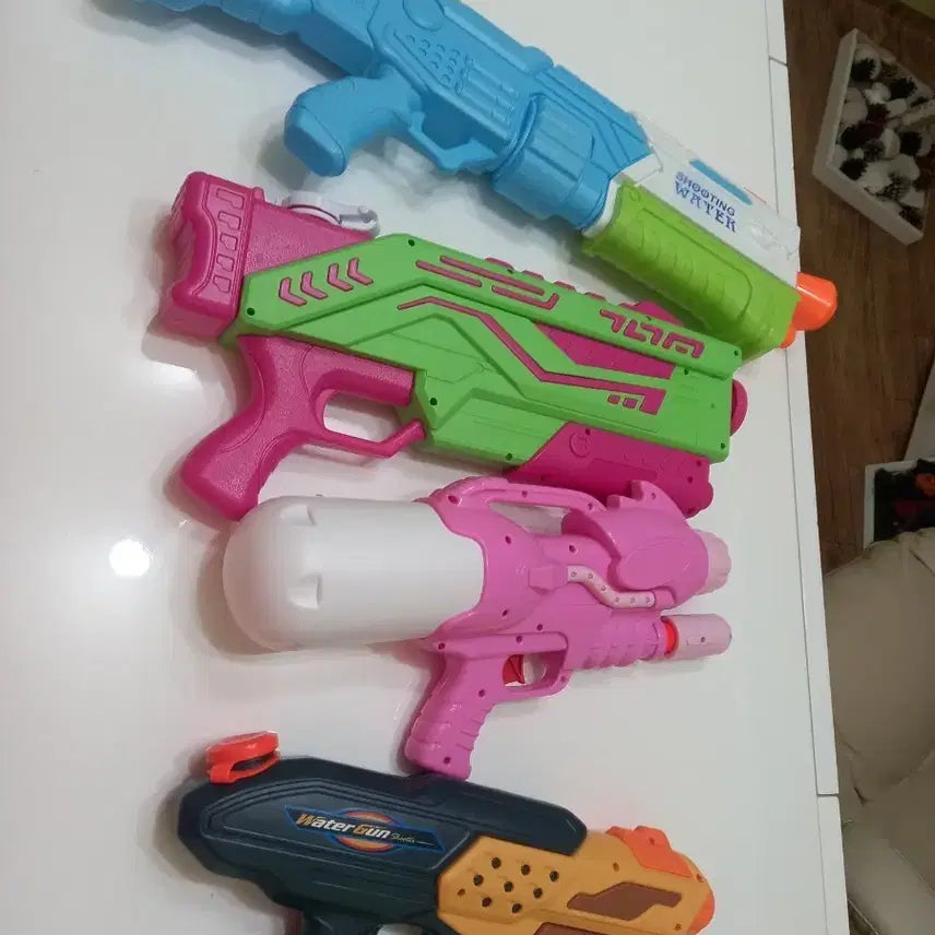 [BUNJANG] Waterbomb Festival Water Gun Bundle Set / 워터밤. 페스티벌. 물총4개. 일괄. 2만원에. 판매. 물총끈도. 드림