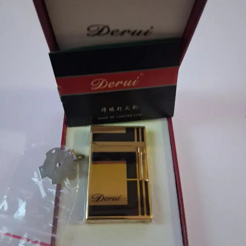 [BUNJANG] New Gas Lighter with Spare Flint / (새상품)가스라이터판매