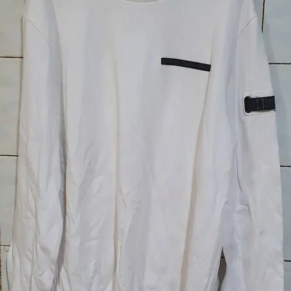 [BUNJANG] National Geographic Crewneck XL / 내셔널 지오그래픽 크루넥 XL 사이즈