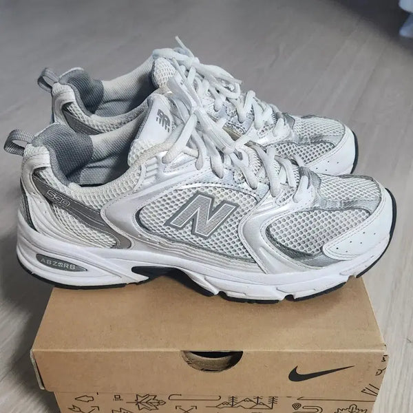 [BUNJANG] New Balance 530 AD White & Silver Sneakers / 260) 뉴발란스 530 AD 화이트&실버 운동화 팝니다.