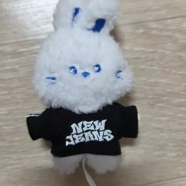 [BUNJANG] NewJeans Rabbit Doll Keychain / [공식] 뉴진스 인형 키링
