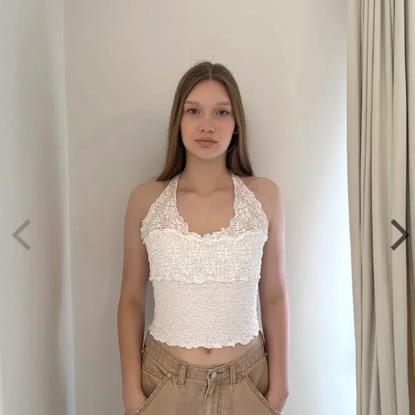 [BUNJANG] Soft Seoul Embossing Flower Halterneck Top / 소프트서울 엠보싱 플라워 홀터넥 탑