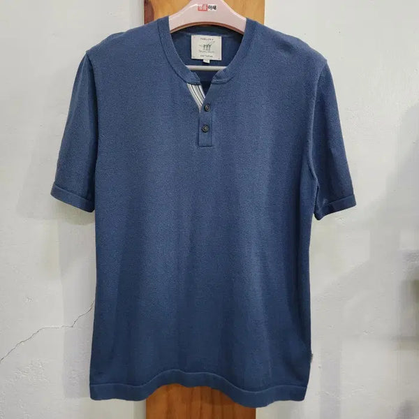 [BUNJANG] Henry Cotton's 2-Button Henley Neck Short-Sleeve Knit (Size 110) / 헨리코튼 2버튼 헨리넥 스타일 반팔 니트(110)