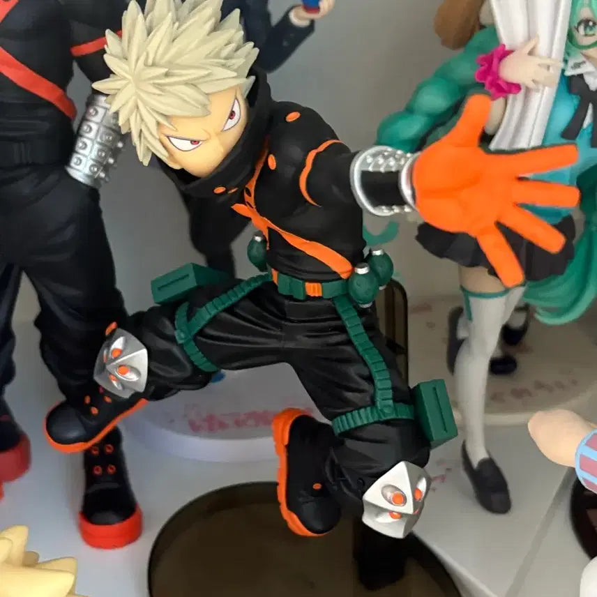 [BUNJANG] Amazing Heroes DX Katsuki Bakugo Figure - My Hero Academia / 바쿠고 카츠키 어메이징 히어로즈 DX 피규어 히로아카 나의 히어로 아카데미아