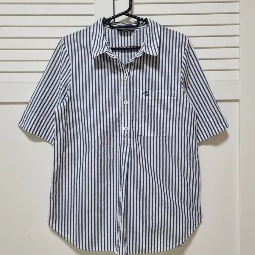 [BUNJANG] Hazzys Cotton Short-Sleeve Half-Open Shirt Navy Size 85 / 헤지스 반오픈 면반팔셔츠. 85