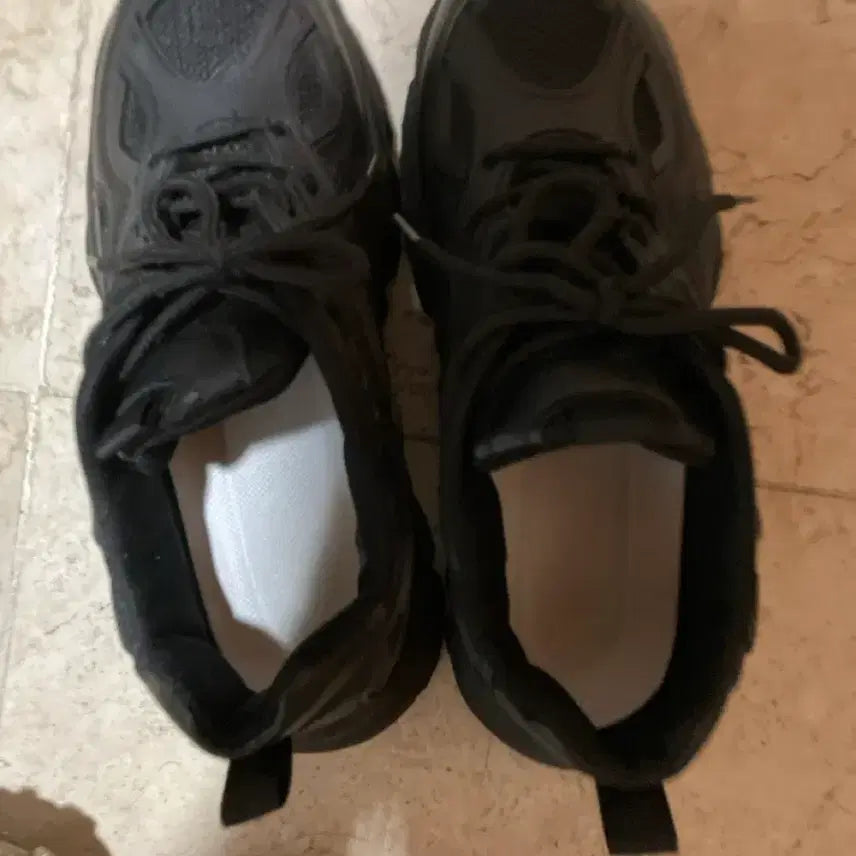 [BUNJANG] Black Leather Sneakers with 5cm Heel (Size 235) / 5cm 굽 235운동화