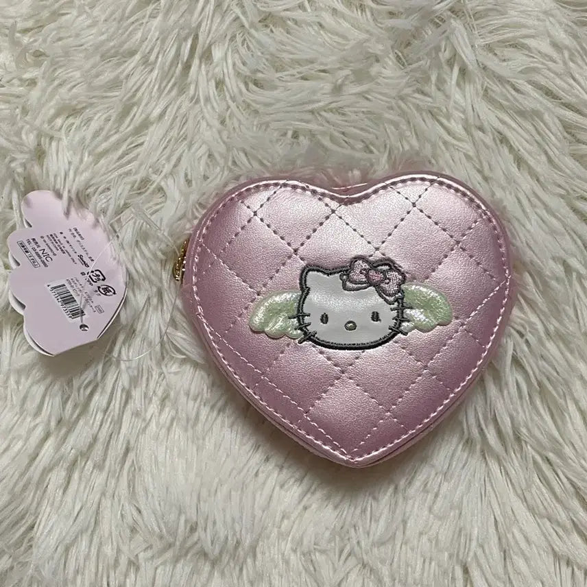[BUNJANG] Sanrio Hello Kitty Quilting Heart Pouch / 산리오 헬로키티 퀼팅 하트파우치 미사용품