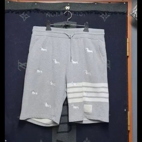 [BUNJANG] Thom Browne Dachshund Pattern Shorts Grey Size 34-36 / 톰브라운 닥스훈트 반바지 회색34~36충분