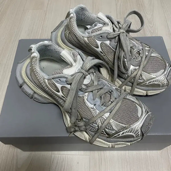 [BUNJANG] Balenciaga 3XL Eggshell Sneakers / [41]발렌시아가 3xl 에그쉘