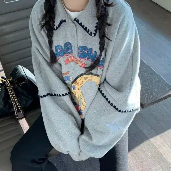 [BUNJANG] Bicini Giraffe Collar Sweatshirt / 새상품 바이씨니 카라 기린 맨투맨