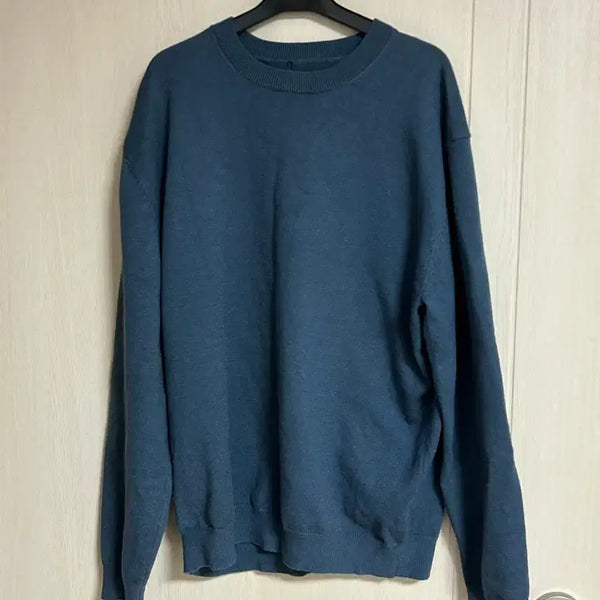 [BUNJANG] Blue Round Neck Knit Sweater / 블루 라운드넥 니트