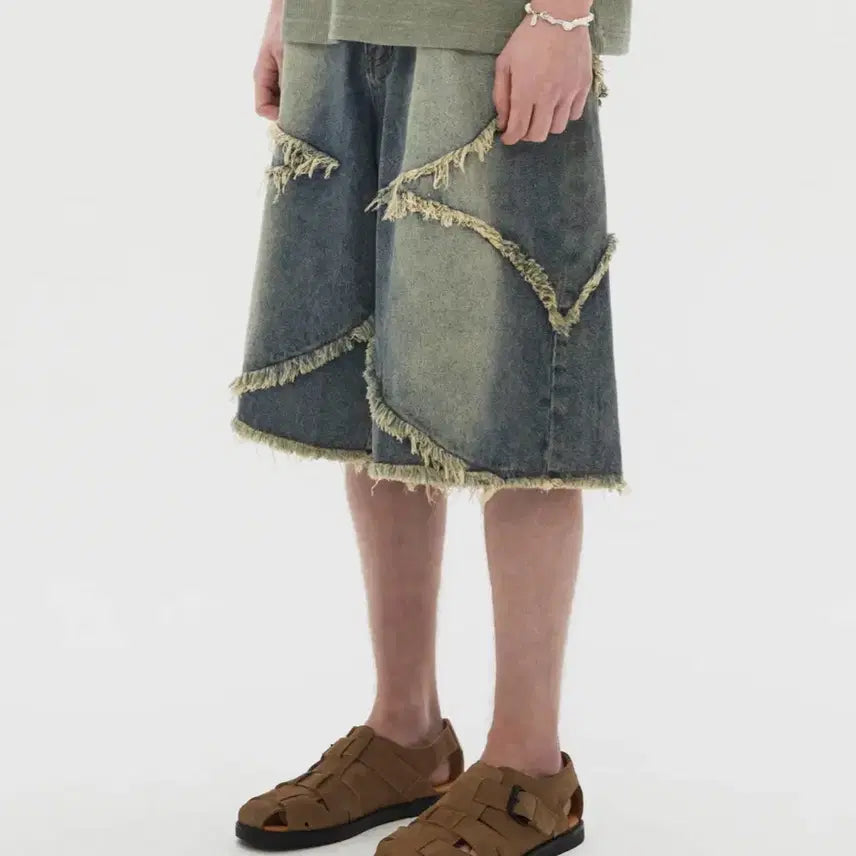 [BUNJANG] Trillion Star Appliqué Damage Washing Shorts XL / 트릴리온 스타 아플리케 데미지 워싱 쇼츠 XL