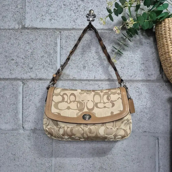 [BUNJANG] Coach Signature Logo Shoulder Bag / 코치 시그니처 로고 숄더백 y2k 갸루 락시크