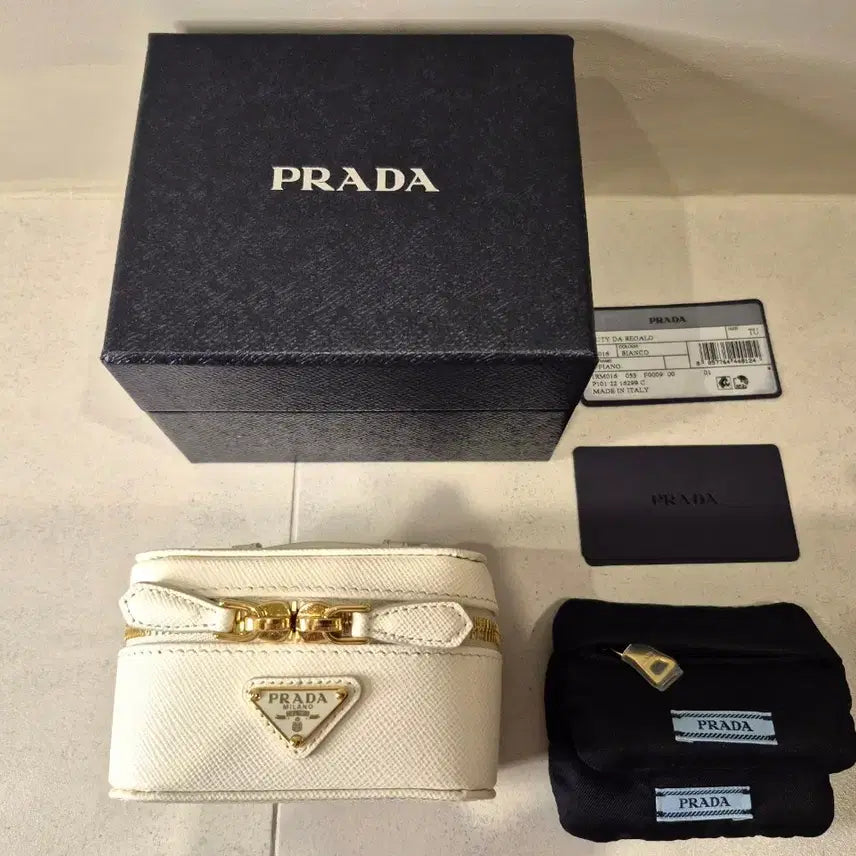 [BUNJANG] Prada Saffiano Leather Jewelry Beauty Cosmetic Case Bag / 프라다 사피아노 가죽 주얼리 뷰티 화장품 케이스 가방 새상품 판매합니다