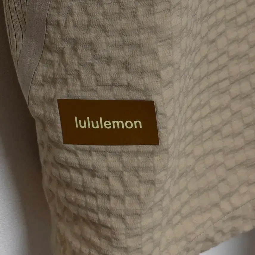 [BUNJANG] Lululemon Beige Short Sleeve Shirt L / 룰루레몬 베이지 반팔 셔츠 L
