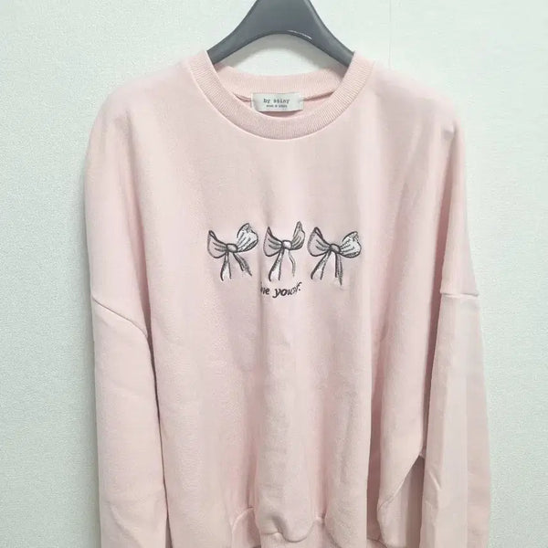 [BUNJANG] Bysini Self-Produced Ribbon Sweatshirt / 새상품 바이씨니 리본 맨투맨 자체제작