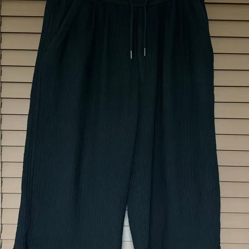 [BUNJANG] Juun.J Cotton Bermuda Shorts / 준지 코튼 버뮤다 팬츠 26ss