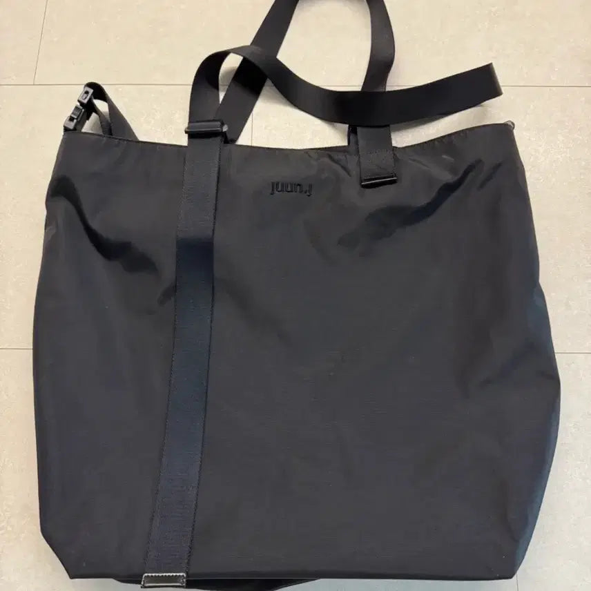 [BUNJANG] Juun.J Black Two-Way Shoulder Bag / [Free] 준지 블랙 투웨이 백
