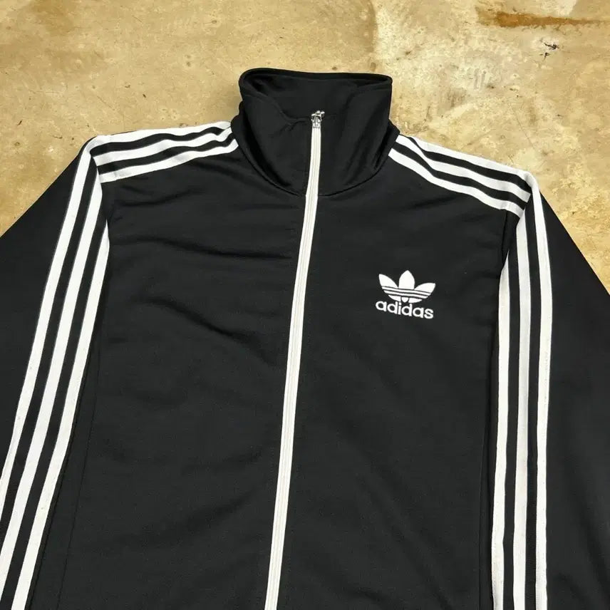 [BUNJANG] Adidas Europa Black Track Top Size 105 / 105 아디다스 유로파 블랙 트랙탑