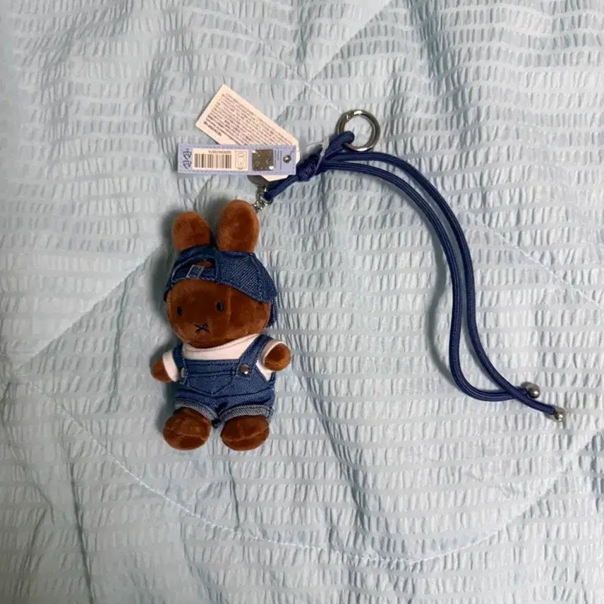 [BUNJANG] Miffy Denim Overalls Keychain / 미피 데님 멜빵 키링