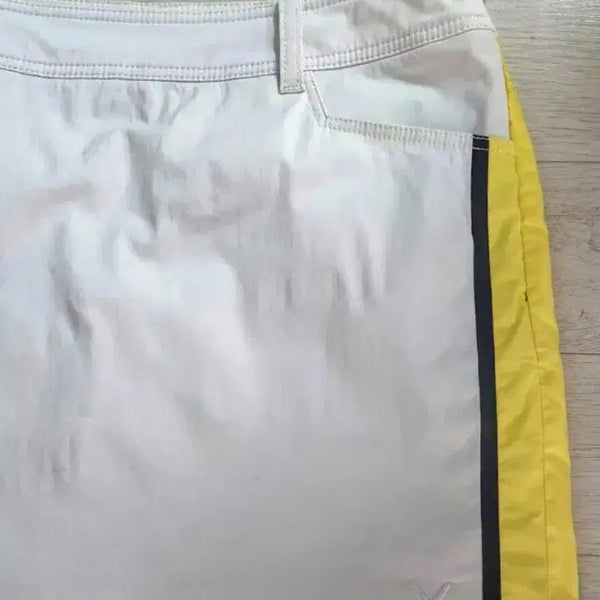 [BUNJANG] Callaway Women's Golf Skirt White Yellow Size 28-29 / 캘러웨이(여28-29)골프 스커트  화이트 옐로우