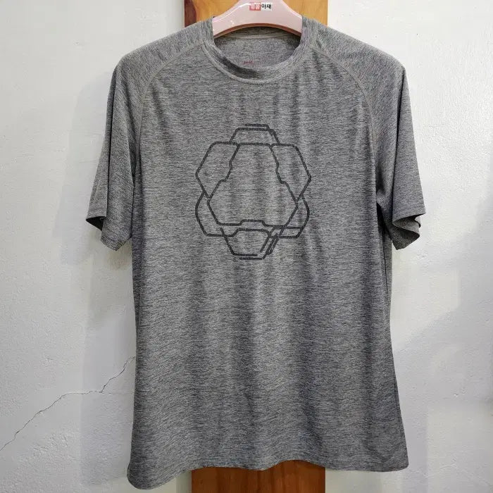 [BUNJANG] Lafuma Functional Half-Sleeve Round Neck T-Shirt / 라푸마 기능성 반팔 라운드티(100)