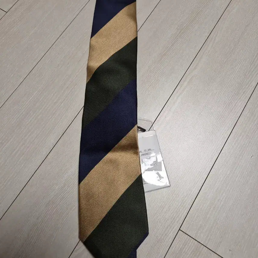 [BUNJANG] Cambridge Members Stripe Necktie / 캠브리지 멤버스 스트라이프 넥타이(새상품)