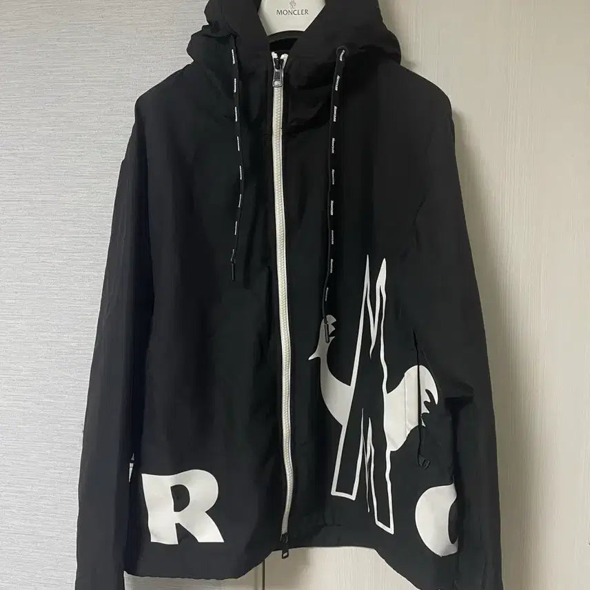 [BUNJANG] Moncler Mythos Sport Windbreaker Jacket Black / [1사] 몽클레어 블랙 미토스 스포츠 바람막이 자켓