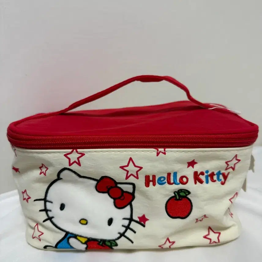 [BUNJANG] Sanrio Hello Kitty Pouch Red/White Star Pattern / [새상품] 산리오 헬로키티 파우치 레드/화이트 별 패턴