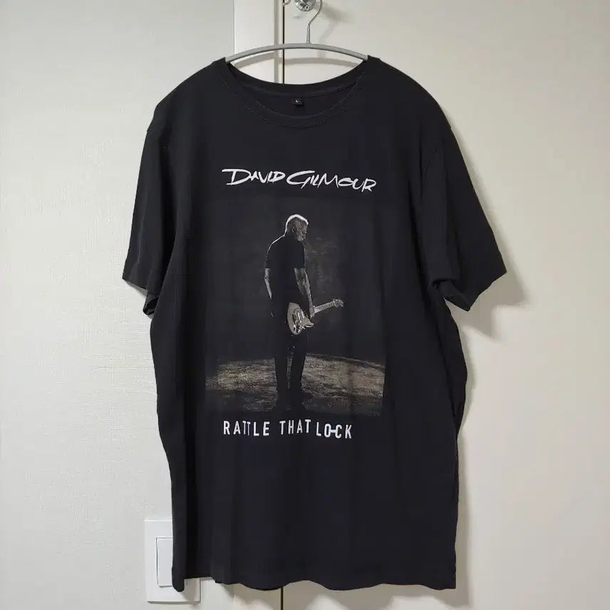 [BUNJANG] Pink Floyd David Gilmour Rattle That Lock Tour Official Band T-Shirt / 밴드 반팔티 / Pink Floyd 데이빗 길모어 투어 공식 굿즈 블랙