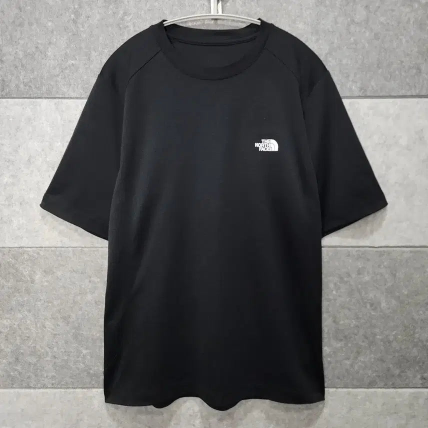 [BUNJANG] The North Face Men's Coolmax T-Shirt (Size L/100) / 노스페이스 남성 쿨맥스 반팔티 (사이즈 L/100)