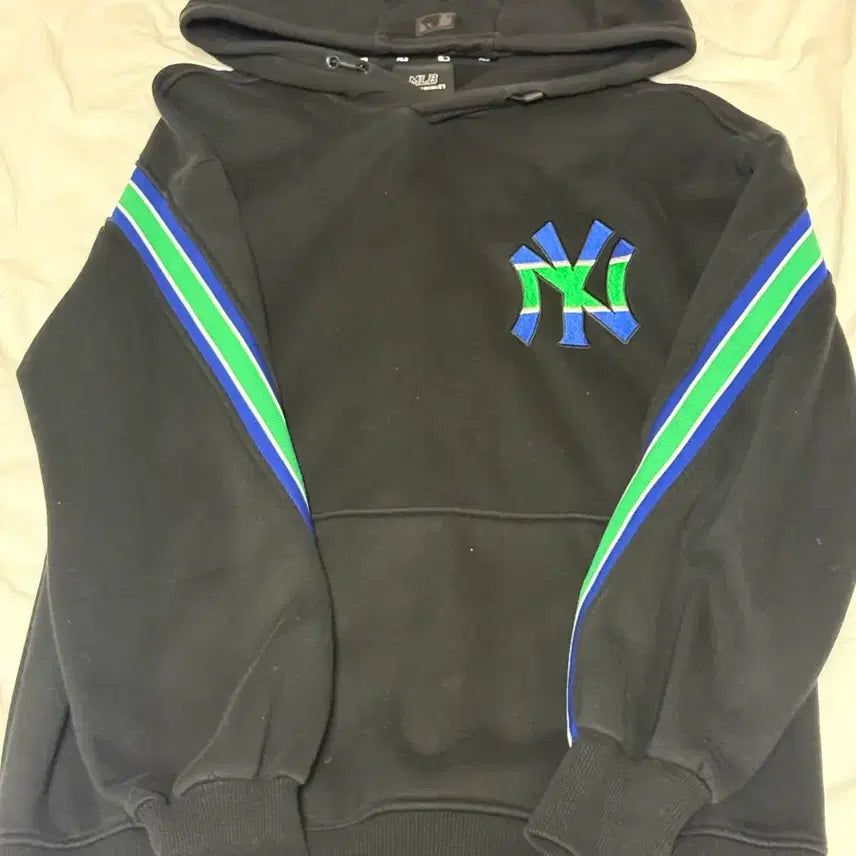 [BUNJANG] MLB New York Yankees Hoodie Black / MLB 뉴욕 양키스 후드티 블랙